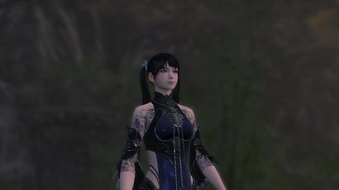 请问照片里这个人是谁呀？